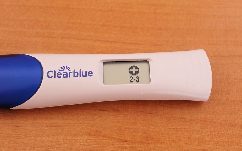 Через сколько дней после зачатия тест на беременность покажет точный результат, как и когда его можно делать?