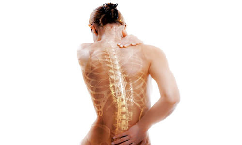 Боли в спине - частый признак остеопороза