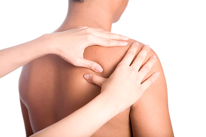 Лечебный массаж при миозите мышц плеча